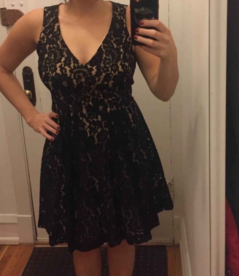 NWT Bebe Black Lace Party Dress Womens Medium Tan Underlay NEW